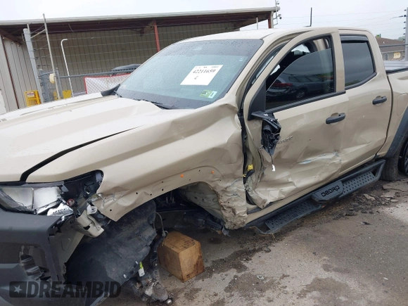 2024 Chevrolet Colorado 4WD Trail Boss with VIN 1GCPTEEK2R1155752, listed as a IAAI auction lot 42211659 with 28,428 mi miles and . Bid and sale history available at DreamBid. Image 6.