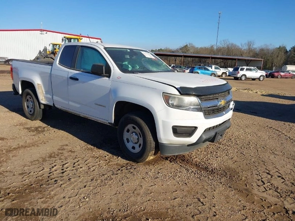 2015 Chevrolet Colorado 2WD Base with VIN 1GCHSAEA1F1186204, listed as a IAAI auction lot 41213498 with 215,340 mi miles. Bid and sale history available at carsss.com. Image 1.