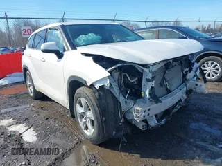 2021 Toyota Highlander L z VIN 5TDCZRBH0MS134102, wystawiony jako IAAI lot #41742017 z przebiegiem 64 505 mil mil oraz . Historia ofert i sprzedaży dostępna na DreamBid. Obrazek 1.