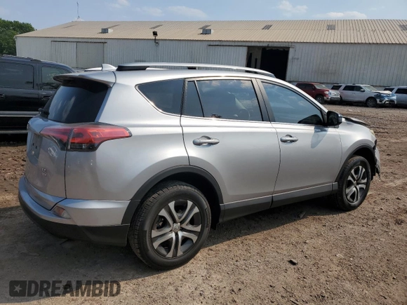 2017 Toyota RAV4 LE z VIN 2T3BFREVXHW599125, wystawiony jako Copart lot #60498995 z przebiegiem 119 575 mil mil oraz Szkoda całkowita • Salvage title. Historia ofert i sprzedaży dostępna na DreamBid. Obrazek 3.