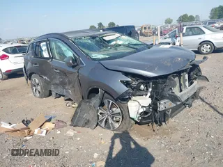 2020 Nissan Murano SV z VIN 5N1AZ2BJ1LN121490, wystawiony jako IAAI lot #40551907 z przebiegiem 68 667 mil mil oraz . Historia ofert i sprzedaży dostępna na DreamBid. Obrazek 1.