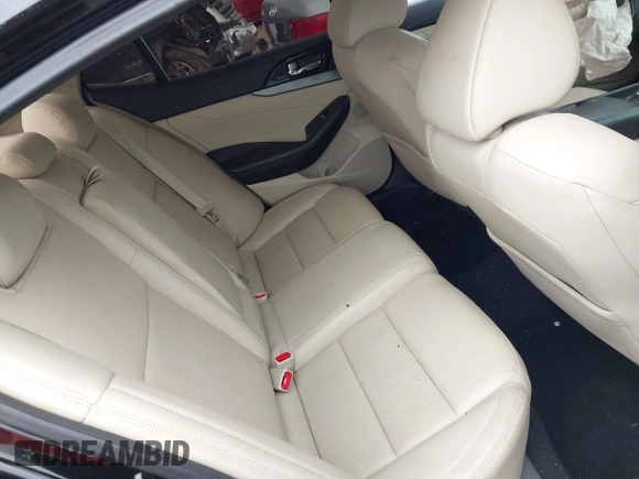 2016 Nissan Maxima S with VIN 1N4AA6AP9GC435386, listed as a IAAI auction lot 41697357 with 101,631 mi miles and . Bid and sale history available at DreamBid. Image 8.