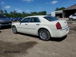 2005 Chrysler 300 with VIN 2C3JA63H95H142411, listed as a Copart auction lot 50592134 with 181,958 mi miles and Clean Title. Bid and sale history available at carsss.com. Image 2.