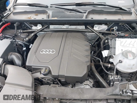 2025 Audi Q5 S line Premium z VIN WA1GAAFY7S2026126, wystawiony jako IAAI lot #41535407 z przebiegiem 1303 mil mil oraz . Historia ofert i sprzedaży dostępna na DreamBid. Obrazek 10.