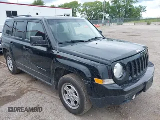 2014 Jeep Patriot Altitude with VIN 1C4NJPBA4ED789478, listed as a IAAI auction lot 42542382 with 121,267 mi miles and . Bid and sale history available at DreamBid. Image 1.