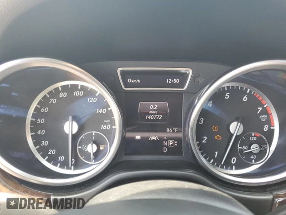 2013 Mercedes-Benz M 350 z VIN 4JGDA5JB3DA161174, wystawiony jako Copart lot #55852645 z przebiegiem 140 772 mil mil oraz Czysty tytuł • Clean title. Historia ofert i sprzedaży dostępna na DreamBid. Obrazek 9.