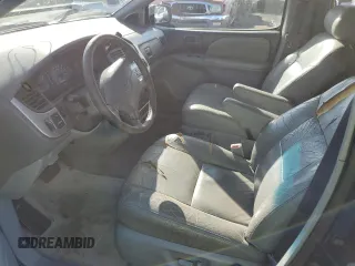 2001 Toyota Sienna LE z VIN 4T3ZF13C91U355926, wystawiony jako Copart lot #88992805 z przebiegiem 130 397 mil mil oraz Szkoda całkowita • Salvage title. Historia ofert i sprzedaży dostępna na DreamBid. Obrazek 7.