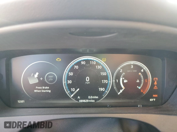 2018 Jaguar F-Pace with VIN SADCL2FN2JA250911, listed as a Copart auction lot 72982954 with 89,829 mi miles and Salvage title. Bid and sale history available at DreamBid. Image 9.