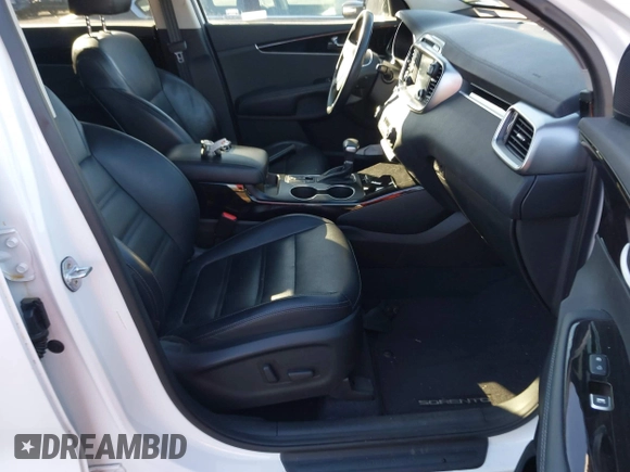 2019 Kia Sorento EX with VIN 5XYPHDA52KG478927, listed as a IAAI auction lot 41822495 with 33,052 mi miles and . Bid and sale history available at DreamBid. Image 5.