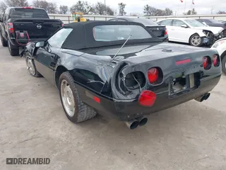 1995 Chevrolet Corvette with VIN 1G1YY32P7S5116530, listed as a IAAI auction lot 41284231 with 81,391 mi miles. Bid and sale history available at carsss.com. Image 3.