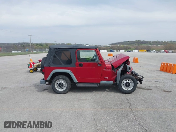 1998 Jeep Wrangler SE with VIN 1J4FY29PXWP785510, listed as a IAAI auction lot 41998116 with 92,390 mi miles and . Bid and sale history available at DreamBid. Image 13.
