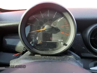 2015 MINI Coupe S z VIN WMWSX3C59FT409468, wystawiony jako Copart lot #71401384 z przebiegiem Nie podano mil oraz Szkody całkowita. Historia ofert i sprzedaży dostępna na DreamBid. Obrazek 9.