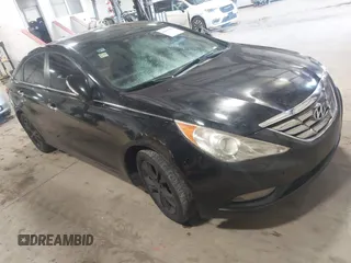 2011 Hyundai Sonata SE with VIN 5NPEC4AC9BH045845, listed as a IAAI auction lot 41581356 with 214,158 mi miles. Bid and sale history available at carsss.com. Image 1.
