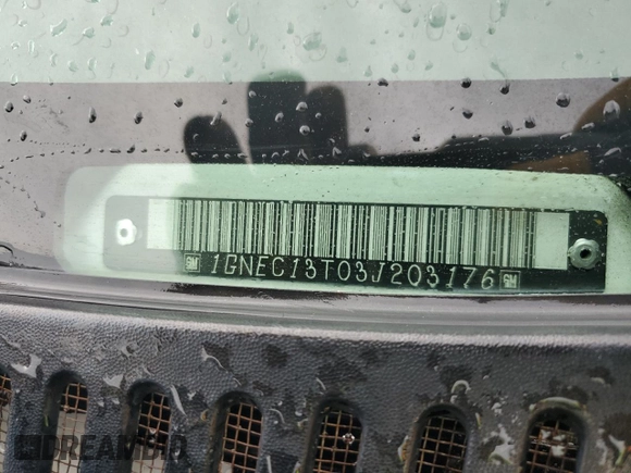 2003 Chevrolet Tahoe LS z VIN 1GNEC13T03J203176, wystawiony jako Copart lot #49501875 z przebiegiem 186 529 mil mil oraz Szkoda całkowita • Salvage title. Historia ofert i sprzedaży dostępna na DreamBid. Obrazek 13.