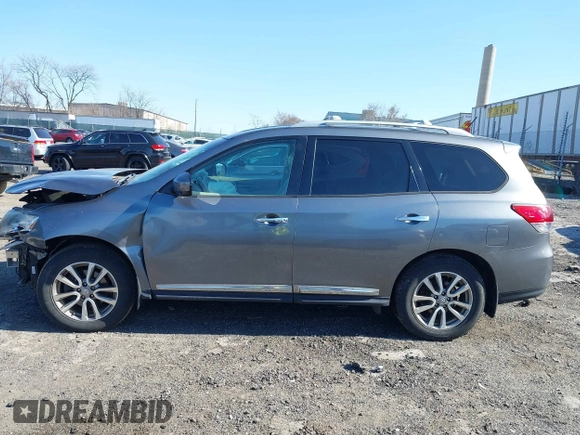 2015 Nissan Pathfinder S with VIN 5N1AR2MM6FC685997, listed as a IAAI auction lot 41772969 with 136,551 mi miles and . Bid and sale history available at DreamBid. Image 14.
