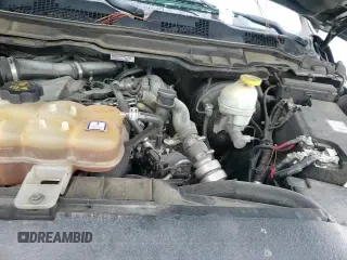 2017 Ram 1500 Laramie z VIN 1C6RR7NM5HS881593, wystawiony jako Copart lot #69678765 z przebiegiem 126 137 mil mil oraz Szkoda całkowita • Salvage title. Historia ofert i sprzedaży dostępna na DreamBid. Obrazek 13.