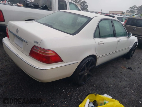 2000 Acura RL with VIN JH4KA9653YC000645, listed as a IAAI auction lot 41350069 with 1 mi miles. Bid and sale history available at carsss.com. Image 4.