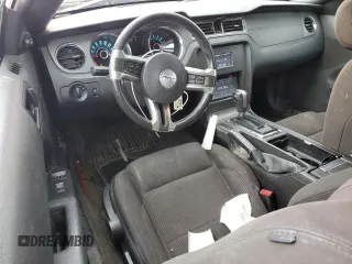 2013 Ford Mustang V6 with VIN 1ZVBP8EM3D5203940, listed as a Copart auction lot 55064825 with 129,334 mi miles and Salvage title. Bid and sale history available at DreamBid. Image 8.