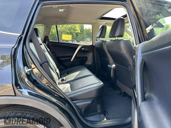 2016 Toyota RAV4 Limited with VIN JTMDJREV1GD020395, listed as a Copart auction lot 58956215 with 161,215 mi miles and Clean title. Bid and sale history available at DreamBid. Image 8.