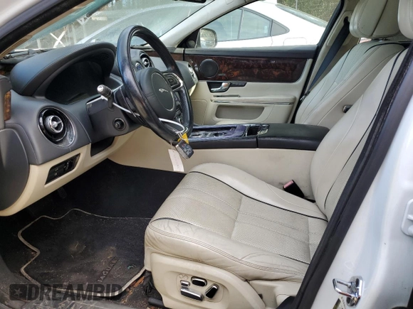 2013 Jaguar XJ with VIN SAJWA2GB3DLV41012, listed as a Copart auction lot 78903144 with 116,923 mi miles and Clean Title. Bid and sale history available at carsss.com. Image 7.