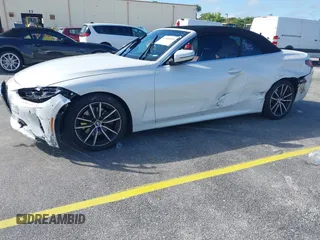 2024 BMW 4 Series 430i z VIN WBA23AT07RCP83781, wystawiony jako IAAI lot #41660520 z przebiegiem 24 064 mil mil oraz . Historia ofert i sprzedaży dostępna na DreamBid. Obrazek 6.