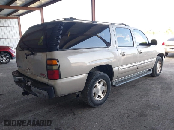 2006 GMC Yukon XL SLT with VIN 1GKEC16Z26J133388, listed as a IAAI auction lot 41693513 with 307,522 mi miles. Bid and sale history available at carsss.com. Image 4.