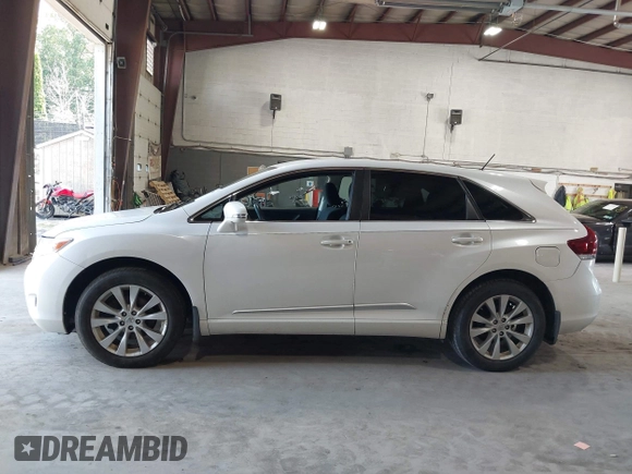 2013 Toyota Venza LE with VIN 4T3BA3BB4DU048172, listed as a IAAI auction lot 42728840 with 252,735 mi miles and . Bid and sale history available at DreamBid. Image 15.