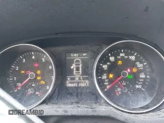 2016 Volkswagen Passat SE с VIN 1VWBT7A34GC017777, выставлен на аукционе IAAI как лот 41541838 с пробегом 106 673 миль миль и . История ставок и продаж доступна на DreamBid. Изображение 16.
