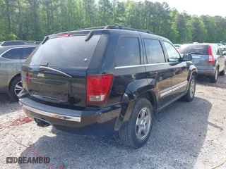 2006 Jeep Grand Cherokee Limited with VIN 1J4HR58296C114768, listed as a IAAI auction lot 42080086 with 193,446 mi miles. Bid and sale history available at carsss.com. Image 4.