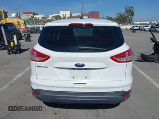 2014 Ford Escape S с VIN 1FMCU0F71EUE28581, выставлен на аукционе IAAI как лот 42335102 с пробегом 228 311 миль миль и . История ставок и продаж доступна на DreamBid. Изображение 16.