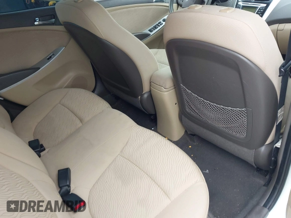 2013 Hyundai Accent GLS z VIN KMHCU4AE8DU275645, wystawiony jako IAAI lot #42139737 z przebiegiem 85 031 mil mil oraz . Historia ofert i sprzedaży dostępna na DreamBid. Obrazek 8.