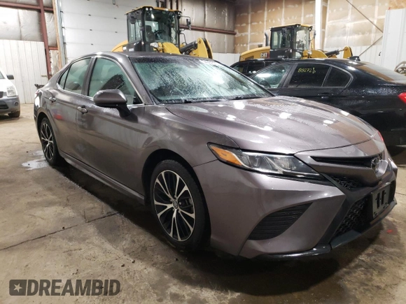 2019 Toyota Camry LE with VIN 4T1B11HK2KU217235, listed as a Copart auction lot 54064875 with 60,487 mi miles and Clean Title. Bid and sale history available at carsss.com. Image 4.
