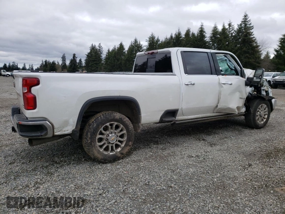 2024 Chevrolet Silverado 3500HD LTZ with VIN 1GC4YUEY6RF324547, listed as a Copart auction lot 47469565 with 14,958 mi miles and Salvage Title. Bid and sale history available at carsss.com. Image 3.