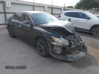 2014 Nissan Maxima SV z VIN 1N4AA5AP5EC499187, wystawiony jako IAAI lot #42094212 z przebiegiem 196 747 mil mil oraz . Historia ofert i sprzedaży dostępna na DreamBid. Obrazek 1.