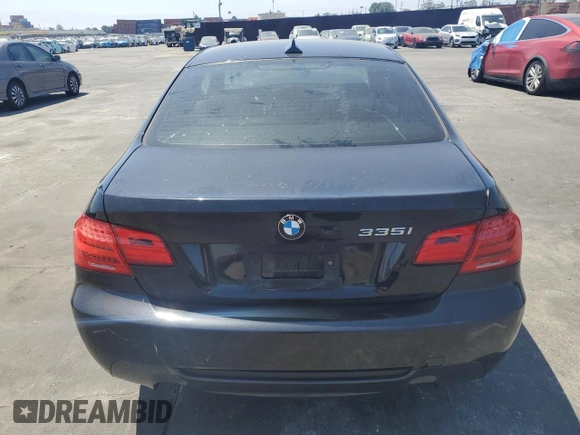 2011 BMW 3 Series 335i с VIN WBAKG7C5XBE598010, выставлен на аукционе Copart как лот 58190265 с пробегом 141 033 миль миль и Списание • Salvage title. История ставок и продаж доступна на DreamBid. Изображение 6.