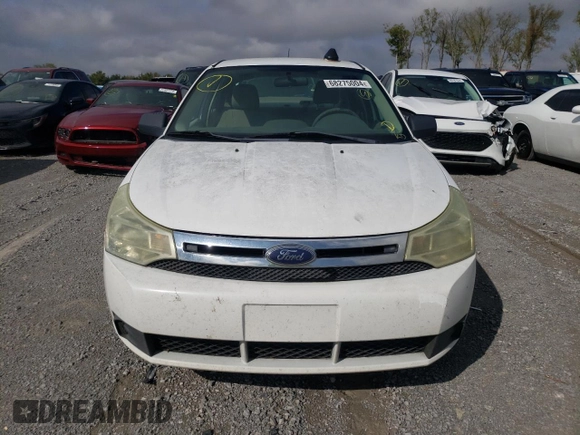 2008 Ford Focus SE z VIN 1FAHP35N18W246817, wystawiony jako Copart lot #68275004 z przebiegiem 261 765 mil mil oraz Czysty tytuł • Clean title. Historia ofert i sprzedaży dostępna na DreamBid. Obrazek 5.
