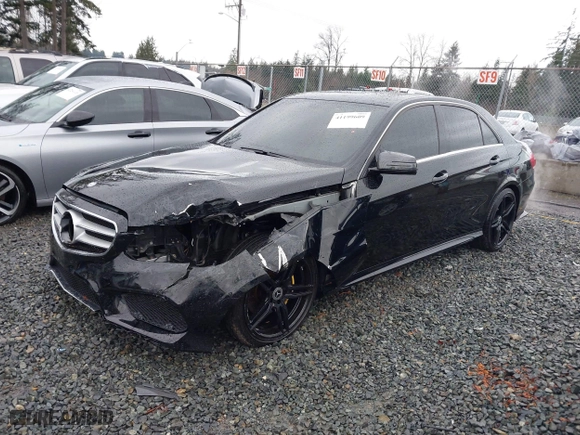 2015 Mercedes-Benz E-Class E 350 Luxury with VIN WDDHF8JB8FB101614, listed as a IAAI auction lot 41199609 with 104,425 mi miles. Bid and sale history available at carsss.com. Image 17.