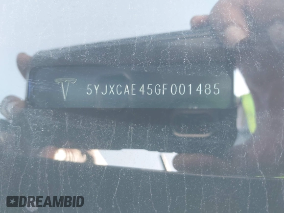 2016 Tesla Model X P90D with VIN 5YJXCAE45GF001485, listed as a IAAI auction lot 41994096 with 88,103 mi miles. Bid and sale history available at carsss.com. Image 9.