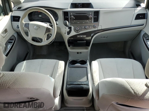 2012 Toyota Sienna LE AAS z VIN 5TDKK3DC7CS192916, wystawiony jako Copart lot #43219255 z przebiegiem 214 612 mil mil oraz Nie do naprawy • Non repairable. Historia ofert i sprzedaży dostępna na DreamBid. Obrazek 8.