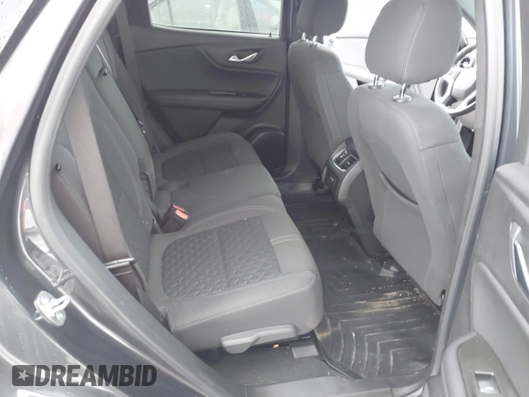 2021 Chevrolet Blazer LT z VIN 3GNKBHR48MS547322, wystawiony jako IAAI lot #41329653 z przebiegiem 82 867 mil mil oraz . Historia ofert i sprzedaży dostępna na DreamBid. Obrazek 8.