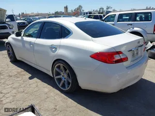 2013 Infiniti M37 with VIN JN1BY1AP6DM511104, listed as a IAAI auction lot 41818184 with 138,605 mi miles. Bid and sale history available at carsss.com. Image 3.