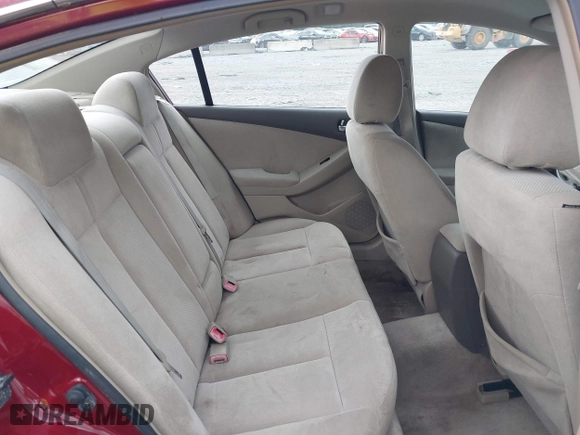 2007 Nissan Altima 2.5 with VIN 1N4AL21E37C128426, listed as a IAAI auction lot 39461734 with 228,067 mi miles. Bid and sale history available at carsss.com. Image 8.