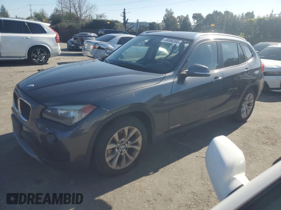 2013 BMW X1 xDrive28i with VIN WBAVL1C52DVR91167, listed as a Copart auction lot 49090395 with 74,323 mi miles and Clean Title. Bid and sale history available at carsss.com. Image 1.