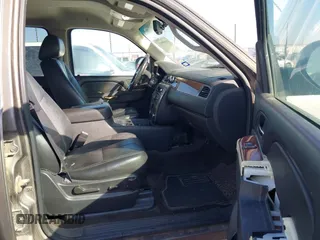 2013 GMC Yukon XL SLT z VIN 1GKS2KE70DR303872, wystawiony jako IAAI lot #41659911 z przebiegiem 199 202 mil mil oraz . Historia ofert i sprzedaży dostępna na DreamBid. Obrazek 5.