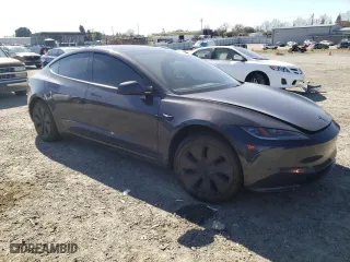 2025 Tesla Model 3 Long Range with VIN 5YJ3E1EA9SF903399, listed as a Copart auction lot 47072015 with 4,770 mi miles and Salvage Title. Bid and sale history available at carsss.com. Image 4.