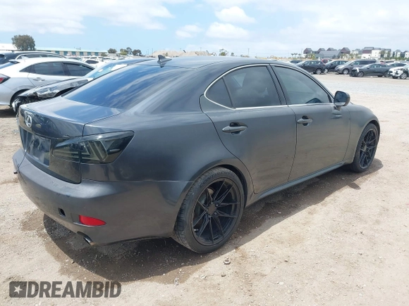 2007 Lexus IS with VIN JTHBK262575030811, listed as a IAAI auction lot 42134816 with 204,718 mi miles. Bid and sale history available at carsss.com. Image 4.