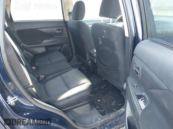 2018 Mitsubishi Outlander ES z VIN JA4AZ3A35JZ058407, wystawiony jako IAAI lot #41428922 z przebiegiem 141 701 mil mil oraz . Historia ofert i sprzedaży dostępna na DreamBid. Obrazek 8.