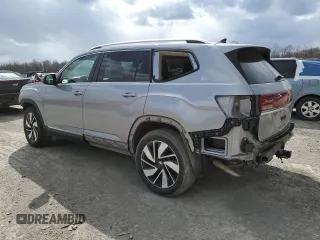2024 Volkswagen Atlas SEL with VIN 1V2BR2CA9RC610293, listed as a Copart auction lot 50202415 with 4,378 mi miles and Salvage title. Bid and sale history available at DreamBid. Image 2.
