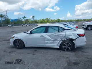 2020 Nissan Sentra SV z VIN 3N1AB8CV6LY292612, wystawiony jako IAAI lot #41924671 z przebiegiem 104 253 mil mil oraz . Historia ofert i sprzedaży dostępna na DreamBid. Obrazek 14.