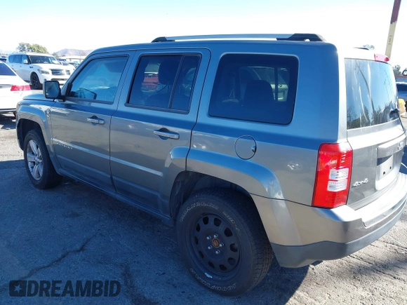 2012 Jeep Patriot Limited with VIN 1C4NJRCB9CD577482, listed as a IAAI auction lot 40811686 with 136,302 mi miles and . Bid and sale history available at carsss.com. Image 3.